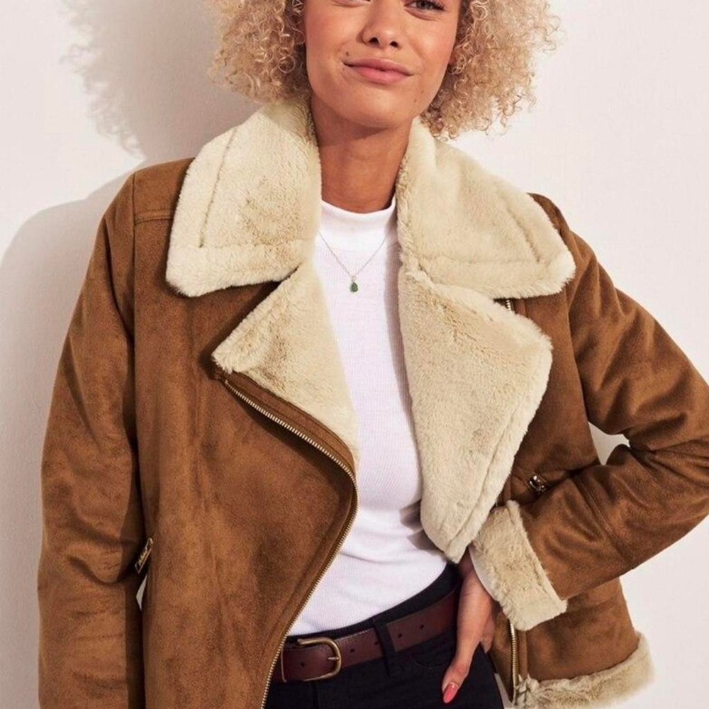 Hollister Brown Teddy Jacket with Cream Accents - Picture 2 of 4